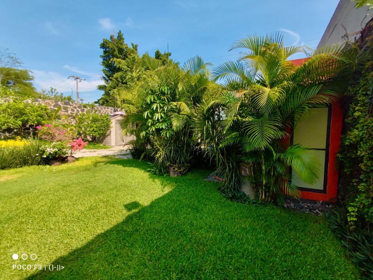 Villas De Brisas Cuernavaca Exterior photo